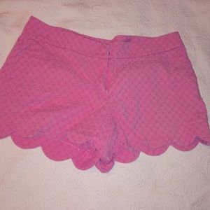 Crown and Ivy Scalloped Shorts-pink